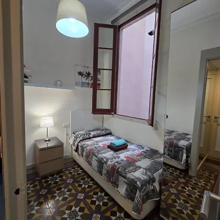 Bed and breakfast Roger Barcelona